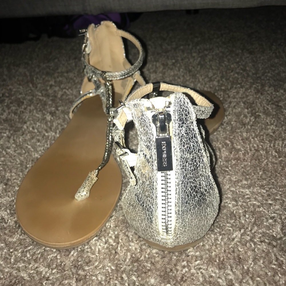 Express Sandals